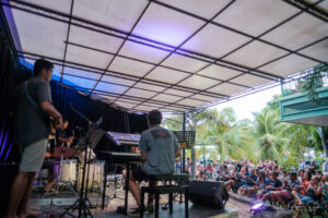 7C1EF030-E6EE-43B3-B021-E0BDFFE583A8